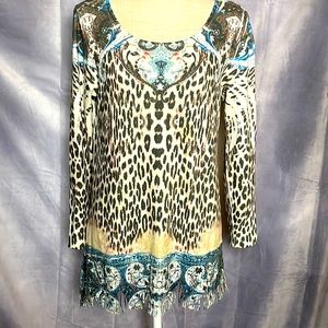 MUSHKA BY SIENNA ROSE, INC  TUNIC SWEATER ANIMAL PRINT FRINGE. SIZED M
